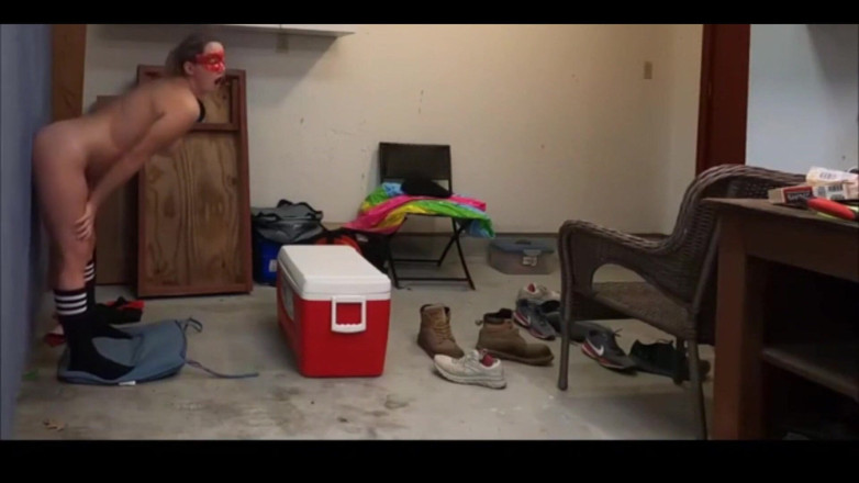 ScarlettRavenXO: Wife's First at Home Gloryhole with a Local Fan