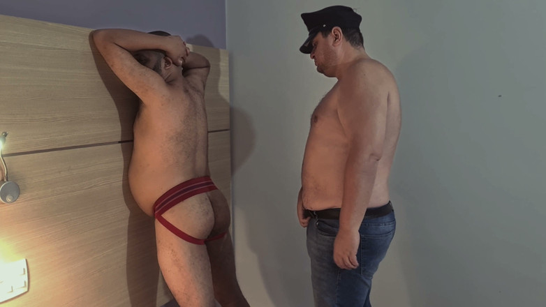 Punchbagplz: Bear Cop Investigation: Sensual Interrogation with Heavyhitterboxer