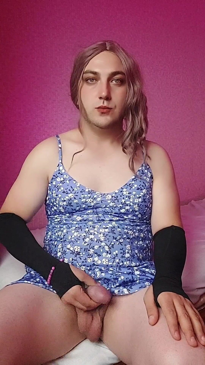 Kitty_Cross: En iyi mastürbasyon yapan sevimli travesti hatun sarışın model büyük...