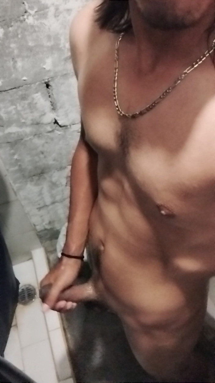 AlexAlejandro13: Minte intensă, provocatoare, look sexy