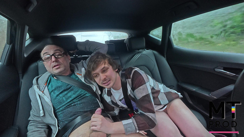 MT gay prod: Dua lelaki lurus saling menghisap dan cuba bercinta di belakang...