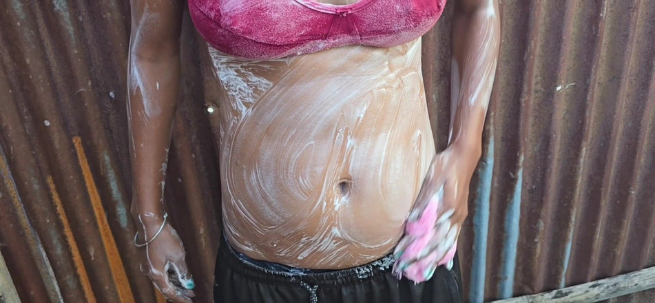 SafeRosebush8: Indické XXX koupání video porno video