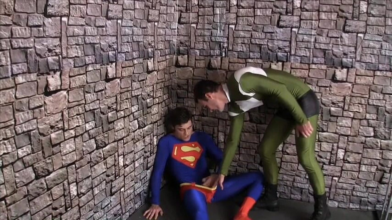 ManUpFilms: Superman sottomette