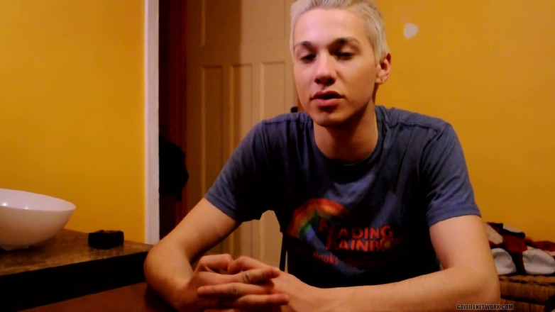 Beddable Boys: Relaxare cu Kevin sexy