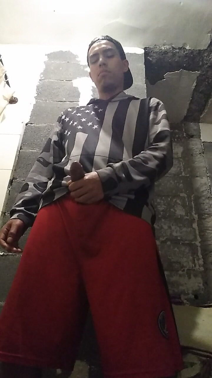 AlexAlejandro13: Eu estou prestes a tomar um banho, mas sem primeiro...