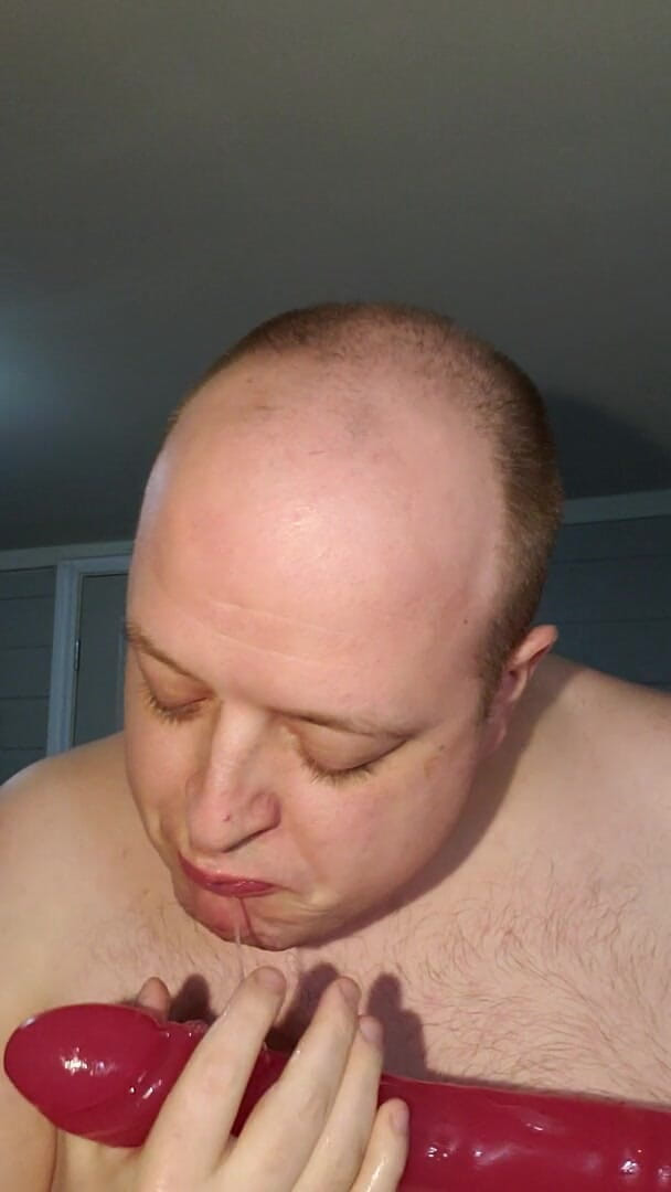 Charlieboy69: Deepthroat enorme dildo doppio da 18 pollici