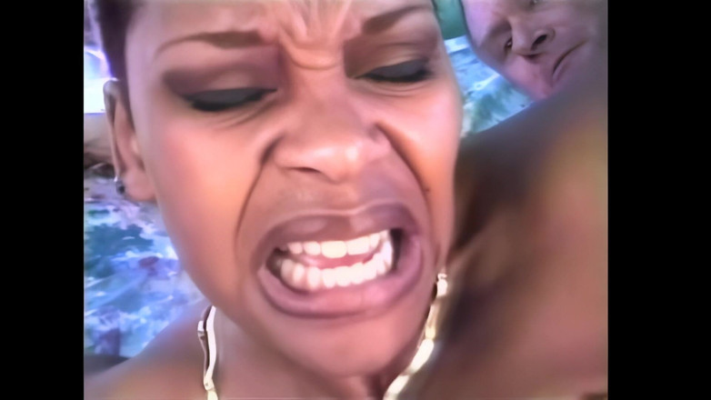 The Unforgettable: 叫ぶ少女の子猫