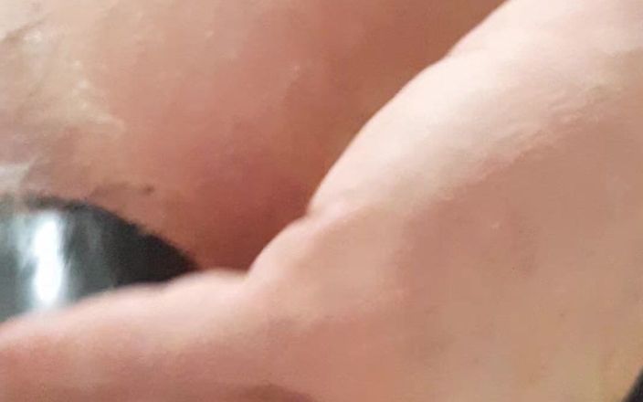 Biggest huge dildo insertion: I Play with My Pussy Part 2