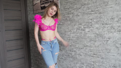 Misty Phoenix: बाहर पर मामूली, अंदर की ओर कामुकता