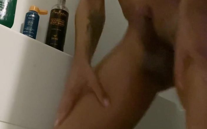 Kimora Creams: Une trans mince et épaisse te taquine sous la douche