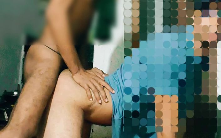 Tani: Desi chłopcy anal scena spust