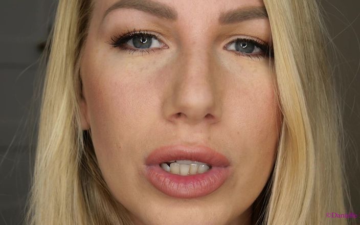 Danielle Maye: Beautiful Lips Custom
