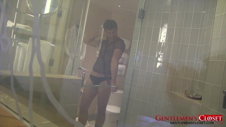 Gentlemen's Closet: Gerard - 更近 01