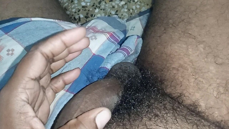 Sweet Indian cock: Aku istri india lagi asik jilat memek