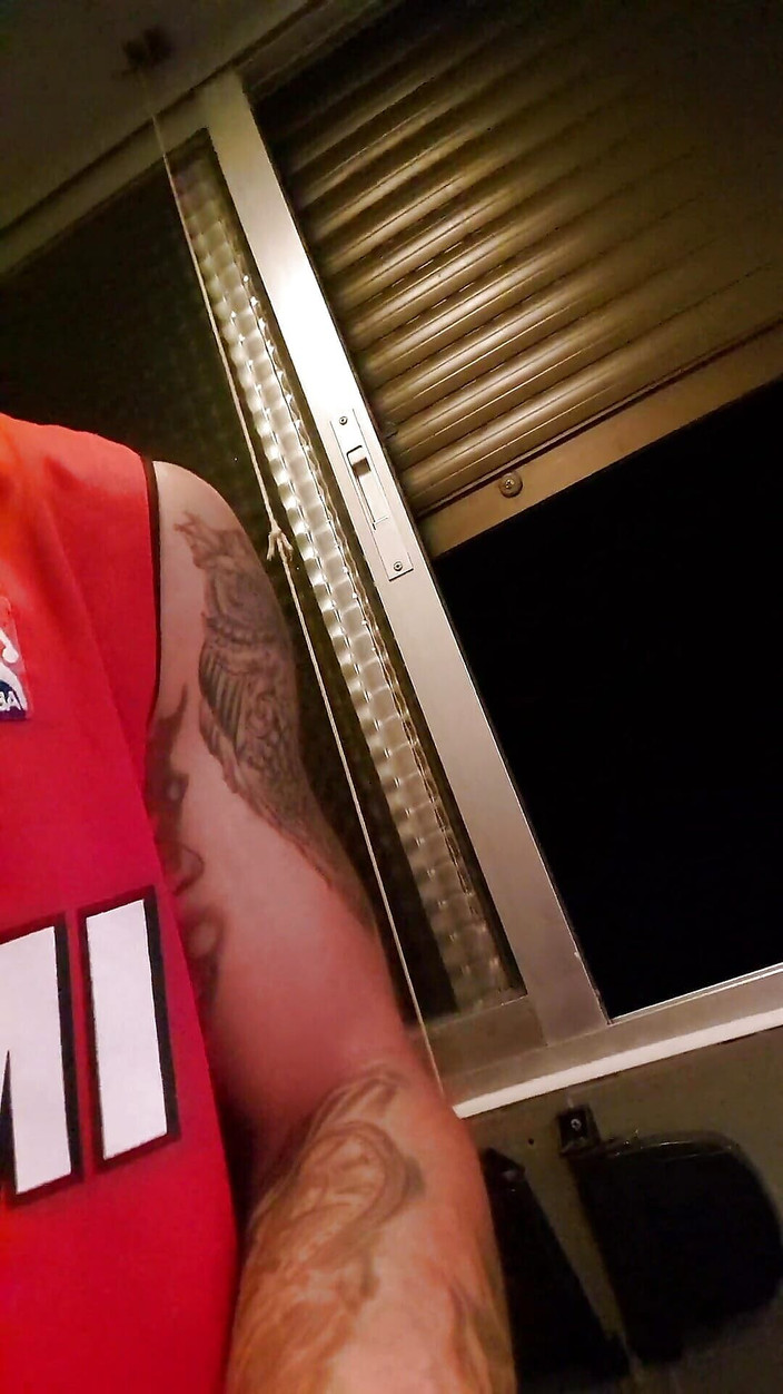 Liamgaell27: 부엌에서 자위!