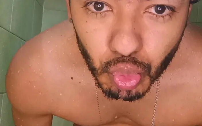 Tommhot: Come Take a Bath with Daddy Tomas