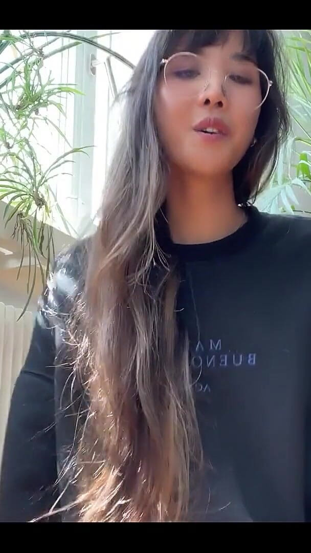 684513578710999040.mp4 (Kiara Untamed)
