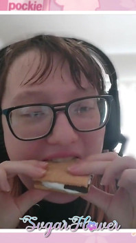 Je mange des smores gooey ! Asmr Masticulation