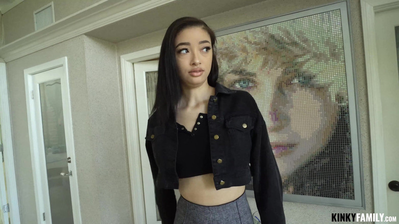 Kinky Family: Stiefschwester vor einer party gefickt