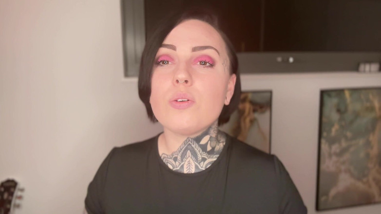 Miss Valentina: Bądź moją otyłą świnka