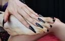 Rebecca Diamante Erotic Femdom: The Black and Mesmerizing Nail Polish por Rebecca Diamante