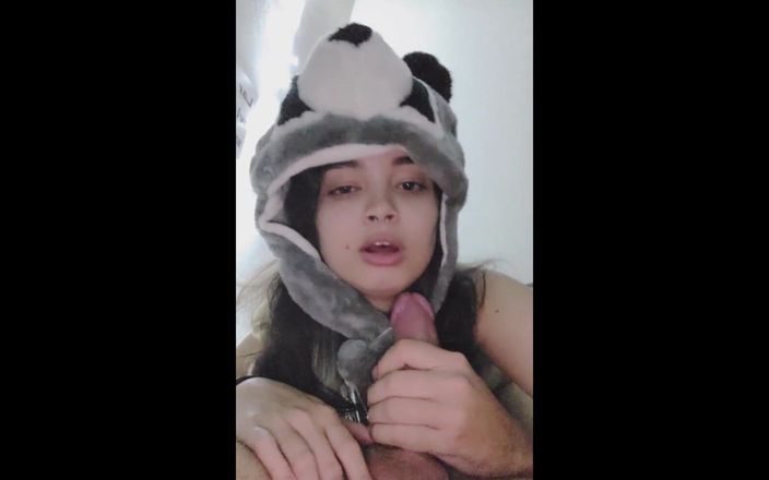 White wolf VIP: Cute Girl Sucking off