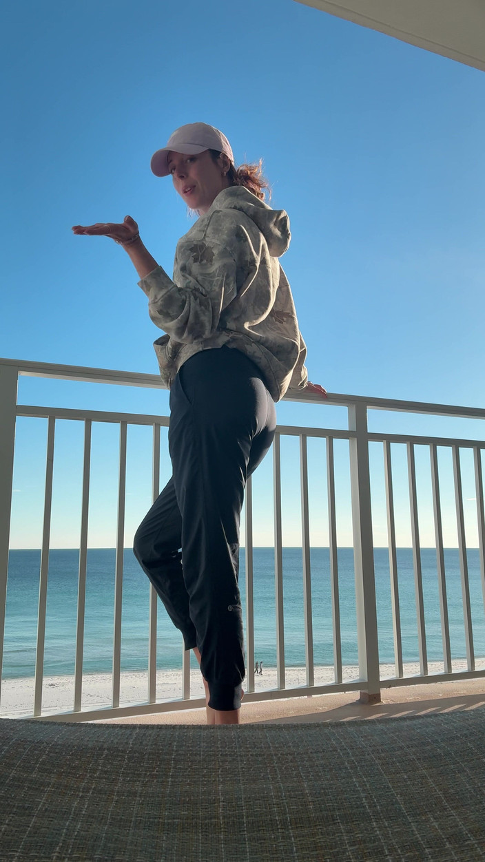 Nadia Foxx: Кончи со мной на балконе перед миром!