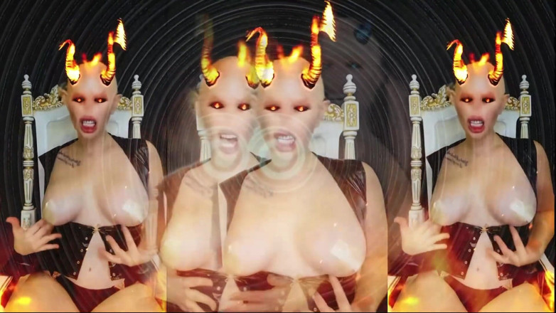 Goddess Misha Goldy: Sono la tua lussuriosa nuova religione e nuovo Dio oscuro...
