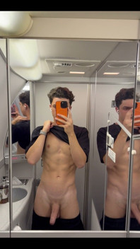 Turbulence Got My Dick Bouncing Don’t Worry! Landed Safely Back in Melbourne