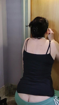 A Mi Esposo Le Encanta Verme Chupando Y En El Gloryhole
