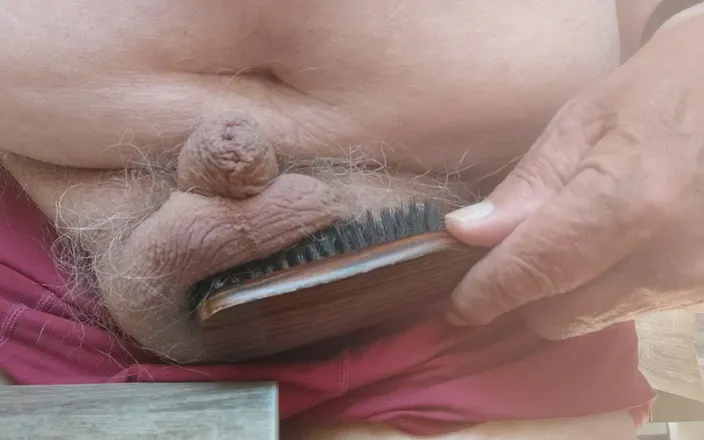 Karlchengeil: Heavy Cock and Balls Treatmenz