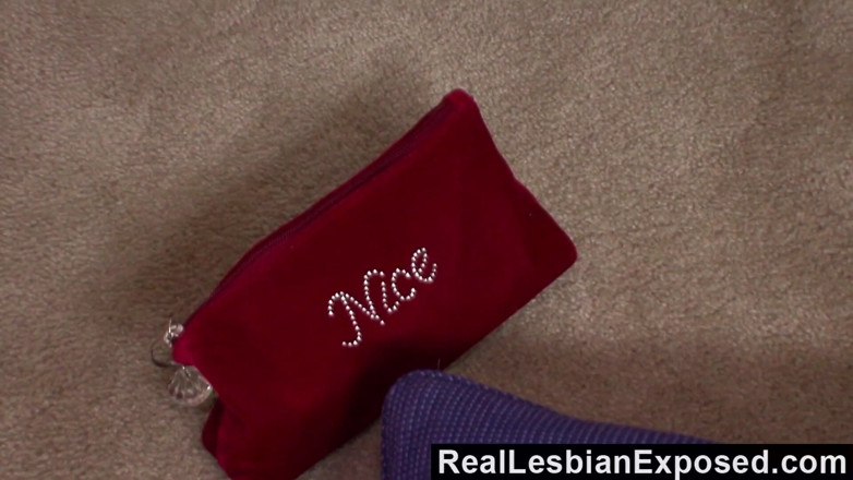 Real Lesbians Exposed: Francesca Le &amp; Ivy Winters, sexo lésbico tabú entre madrastra y...