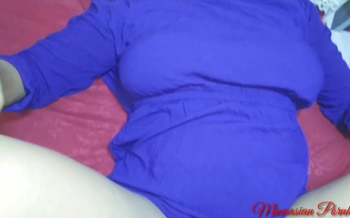 Wulan indah: Bu gece Dangdut Singer tarafından sikiliyor