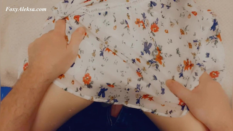 FoxyAleksa: Prueba El Sexo Con Un Amigo De Goma