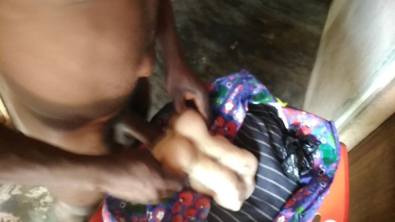 Moviesporn1: La troia si fa scopare forte il culo