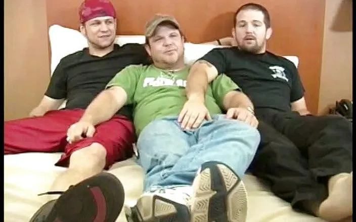 Jay's Amateur Straight Guys: Guzzo &amp; John