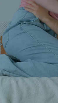 Ich habe mich heute meinen Ehemann angeschmissen. Ich fühlte mich wie zusammen spielen. Nicht Sex, sondern masturbation.