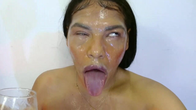 anabel693: Menjilat lantai dengan Saliva