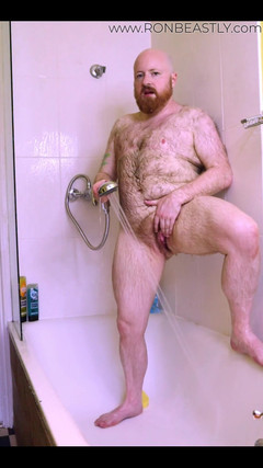 RonBeastlyFTM: Me metió a la ducha para limpiarse, ¡terminó poniéndose muy muy...