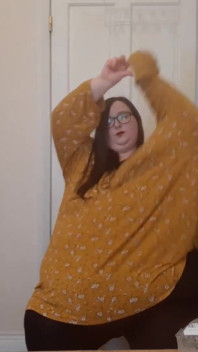 SSBBw prova con stringhe in g mostra il corpo grasso