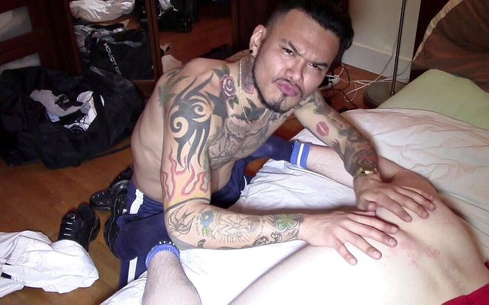 Gaybareback: Leo Senthy futută fără prezervativ de topul latino Pablo Bravo