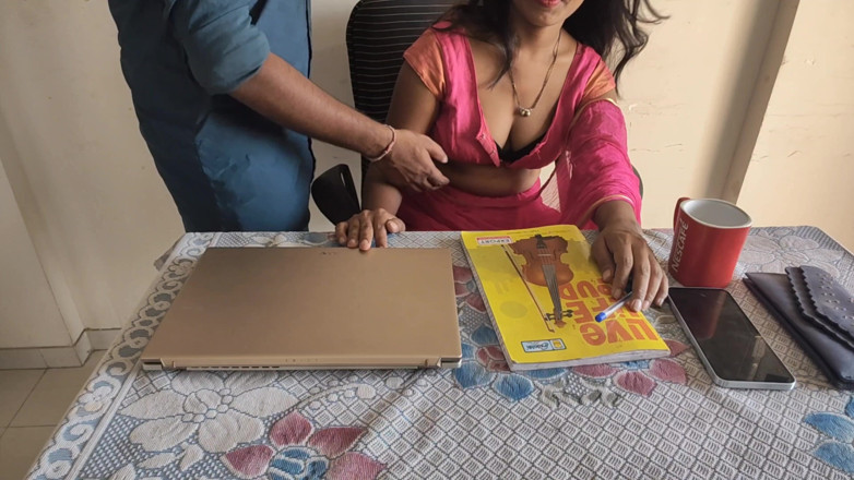 Mumbai Ashu: Madam měla sex s klukem z kanceláře, hindské audio