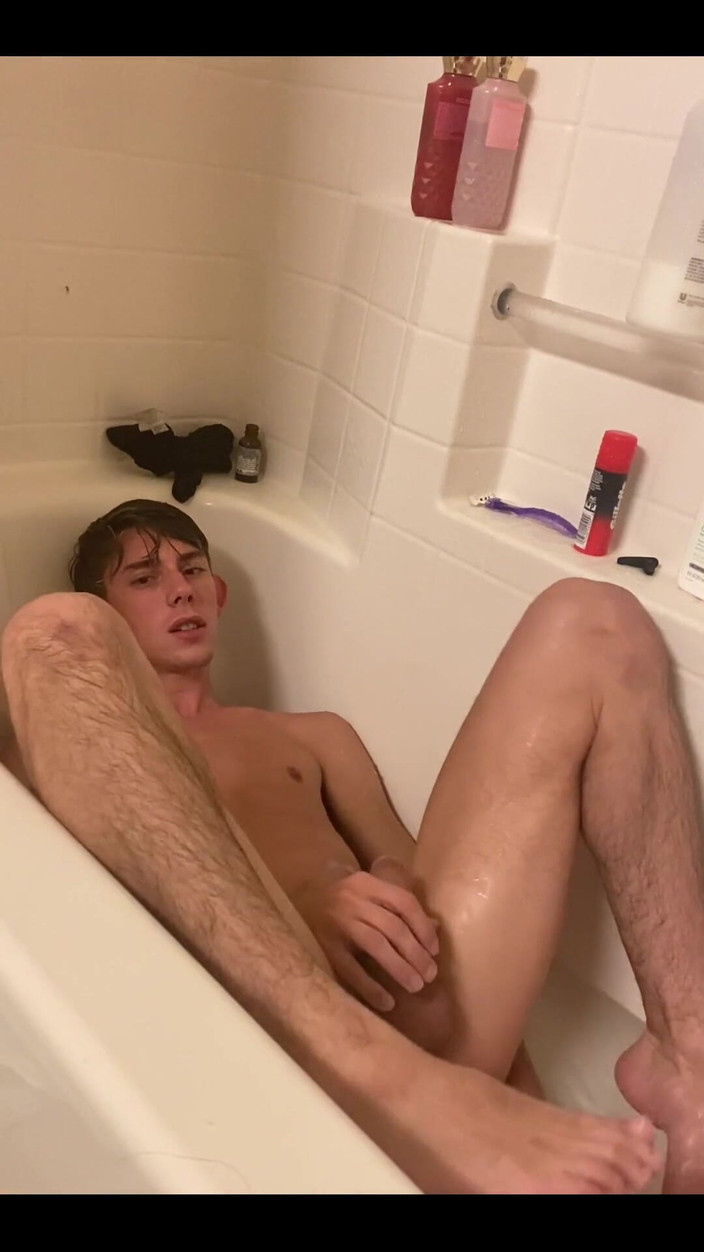 Zane Kazan: Cuối cùng cũng có một phiên họp đầy đủ với đồ chơi của...