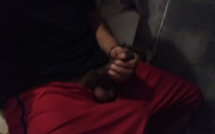 AlexAlejandro13: ¿Quién me tira?