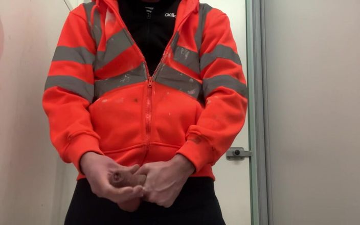 10 inch daddy: Masturbare la toaletă