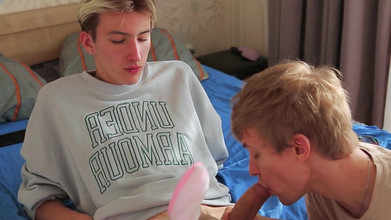 Sandro Jenner: Due ragazzi hanno scopato un ragazzo carino e riempito il...