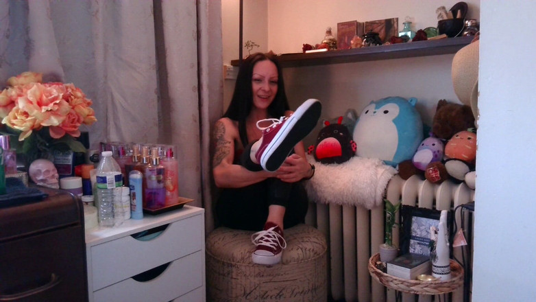 Raven Willow: willst du einen hauch von meinem schuh nehmen