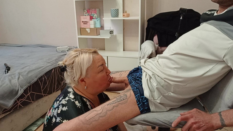 Zona901: Sousedka kouří, aby se nabažit mrdky