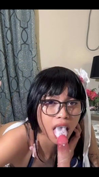 Met an E-girl From a Dating App