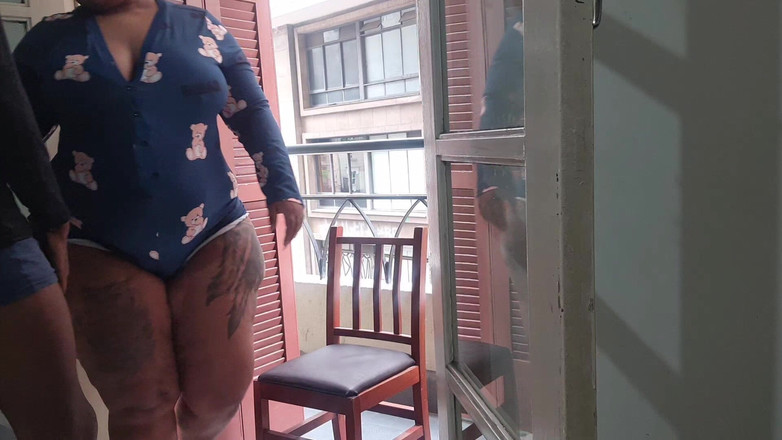 Suzyfuracao: Sesso sul balcone dell'hotel con dotato